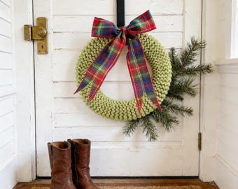 Chunky Christmas Knit Wreath for Door or Home Decoration - Farmhouse Style