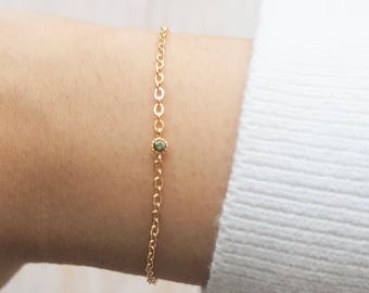 August Birthstone bracelet, Green stone bracelet, thin gold bracelet, dainty bracelet, gold bracelet, birthstone jewellery, birthday gift