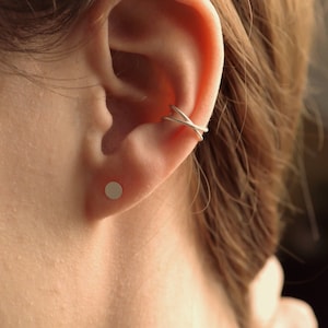 Ear Cuff Silber zierliche Ohrmanschette silber Sterling Silber Ear Cuff minimalistischer Ear Cuff minimalistischer Schmuck Bild 1