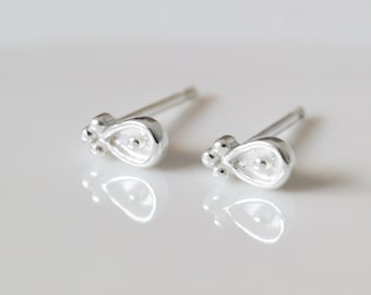 Zierliche minimalistische Ohrstecker * Silber Ohrstecker * Minimalistischer Schmuck * Weihnachtsgeschenk * winzige Ohrstecker silber