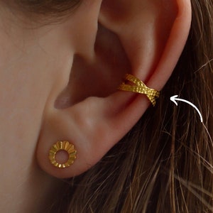 Gekreuzter Ear Cuff Gold * zierliche Ohrmanschette gold * Sterling Silber Ear Cuff * minimalistischer Ear Cuff * minimalistischer Schmuck