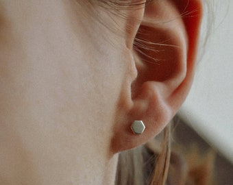 Tiny Hexagon Earrings Silver * Geometric Earrings * Minimalist Earrings * Silver Earrings * Ear studs Silver