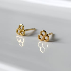 Bee earrings, minimalist earrings, honeycomb earrings, gold stud earrings, dainty earrings, gift for her, geometric earrings