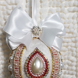 Victorian Exclusive Christmas Ornaments ~ &quot;Red & White Charm&quot;