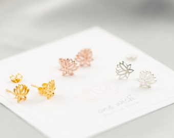 Boucles d’oreilles Lotus Flower Stud, Goujons de fleurs de lotus en or, Goujons de fleurs de lotus en or rose, Bijoux en fleurs de lotus, Bijoux Zen, Bijoux de yoga,