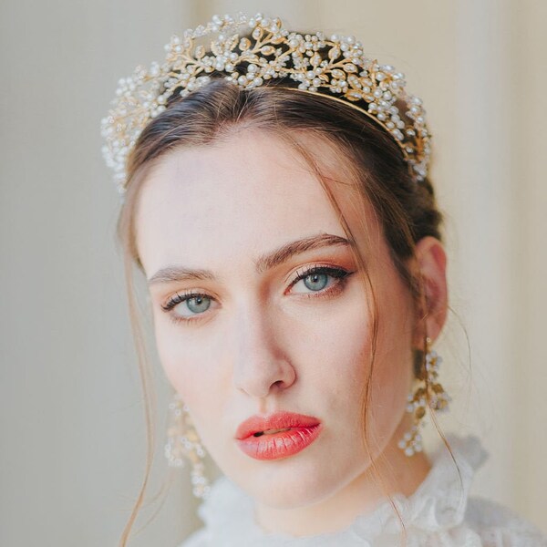 Angelica | Bridal Crown, Flower Tiara, Statement Tiara, Gold Crown, Floral Tiara, JONIDA RIPANI - Made in Italy