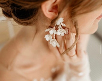 Monica | Bridal Statement Earrings, Pearl Earrings, Garden Earrings, Statement Earrings, Flower Earrings, JONIDA RIPANI - Made In Italy