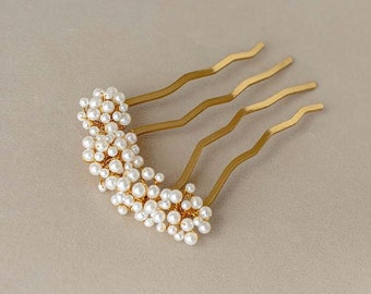 Brigitte | Bridal Headpiece, Pearl Headpiece, Pearl Bridal Comb, Modern Headpiece, Whimsical Headpiece, JONIDA RIPANI - Made in Italy