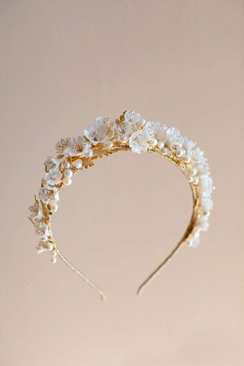 Belle Arti Bridal Crown, Flower Tiara, Statement Tiara, Gold Crown, Floral Tiara, JONIDA RIPANI Made in Italy image 4