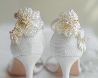 Como | Bridal Shoe Clips, Flower Clips, Beaded Bridal Heels, Wedding Shoes, Bridal Shoes, Floral Shoes, JONIDA RIPANI - Made in Italy