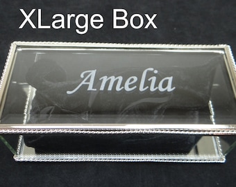 Bridal Party Gift - Personalized Glass Jewelry Box as Gift, Keepsake box, Quinceanera Gift, Sorority Gift, Christmas, Shower Gift