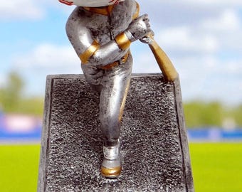 Personalized Baseball Bobblehead Trophy: Engraved Sports Award