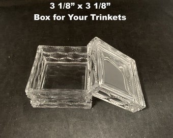 Personalized Glass Jewelry Box as a gift for her, Mother's Day gift, Bridal Party Gift engraved with names