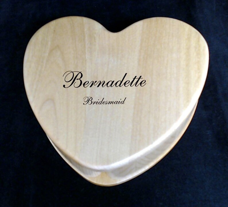 Personalized Wooden Jewelry Box Christmas Keepsake box Heart shaped jewelry box Quinceanera Heart Jewelry box Bat Mitzvah Keepsake box