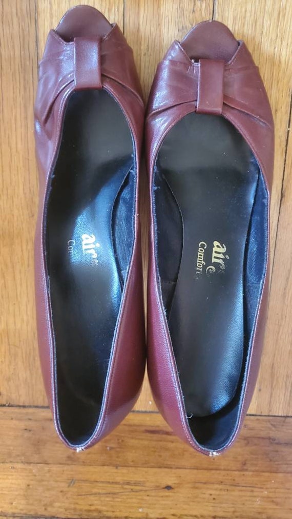 1980s maroon pumps size 8 - image 2