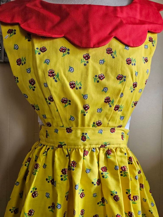 1970s Handmade pinafore apron dress - image 6