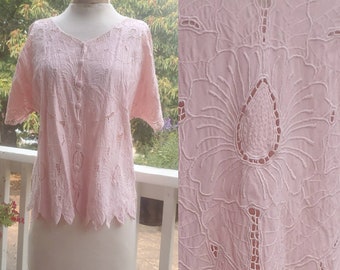 Pink vintage Bali lace blouse • m/l