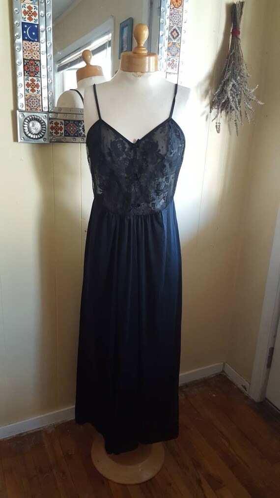 1980s long black nightgown size small black lace … - image 4