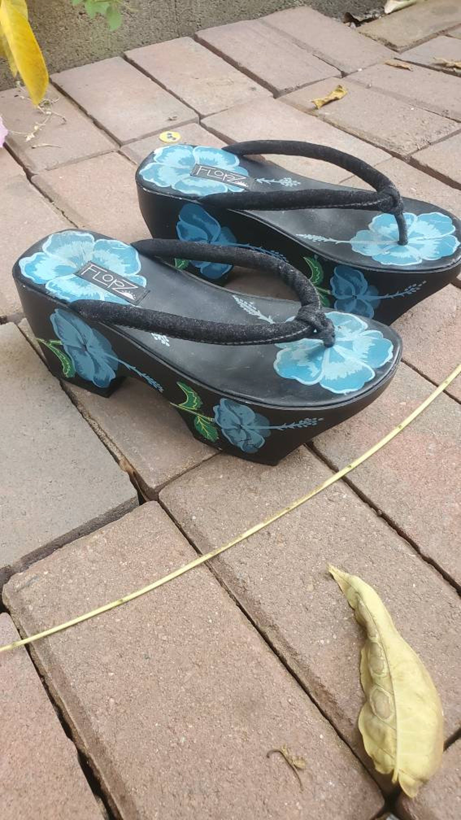 platform thongs 90s