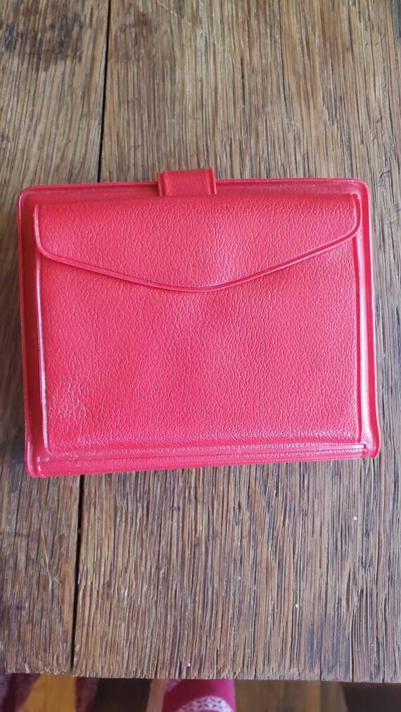 1970s red wallet Gem