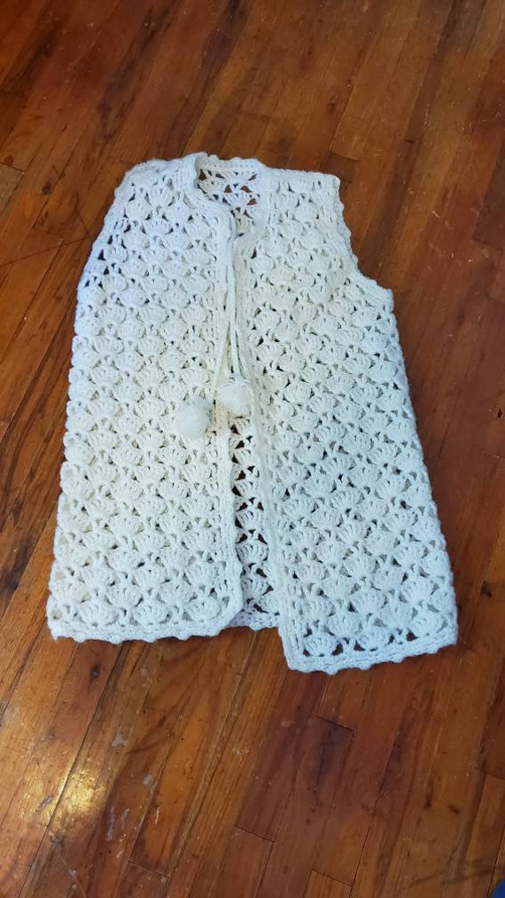 Vintage handmade white knitted vest