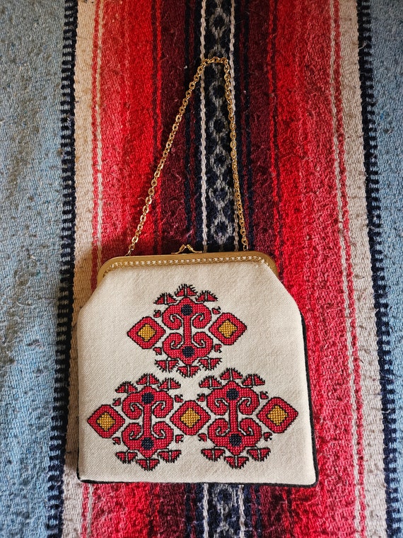 1960s woven purse