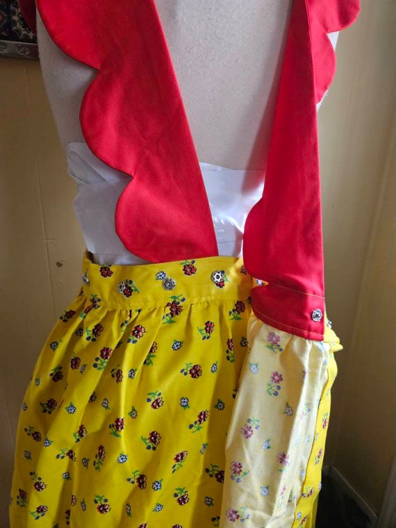 1970s Handmade pinafore apron dress - image 9
