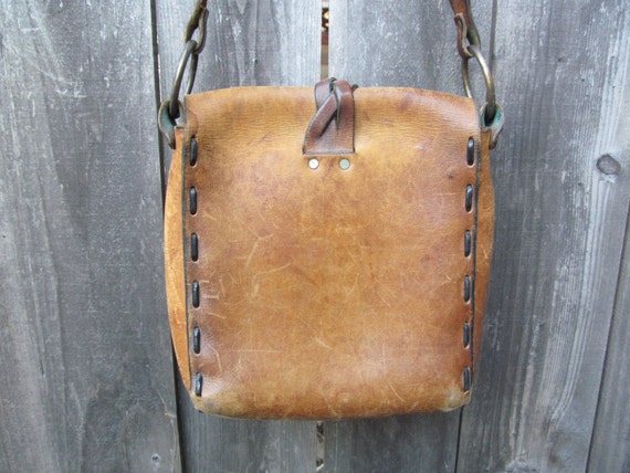 1970's Distressed Vintage Leather Handbag with Wo… - image 3