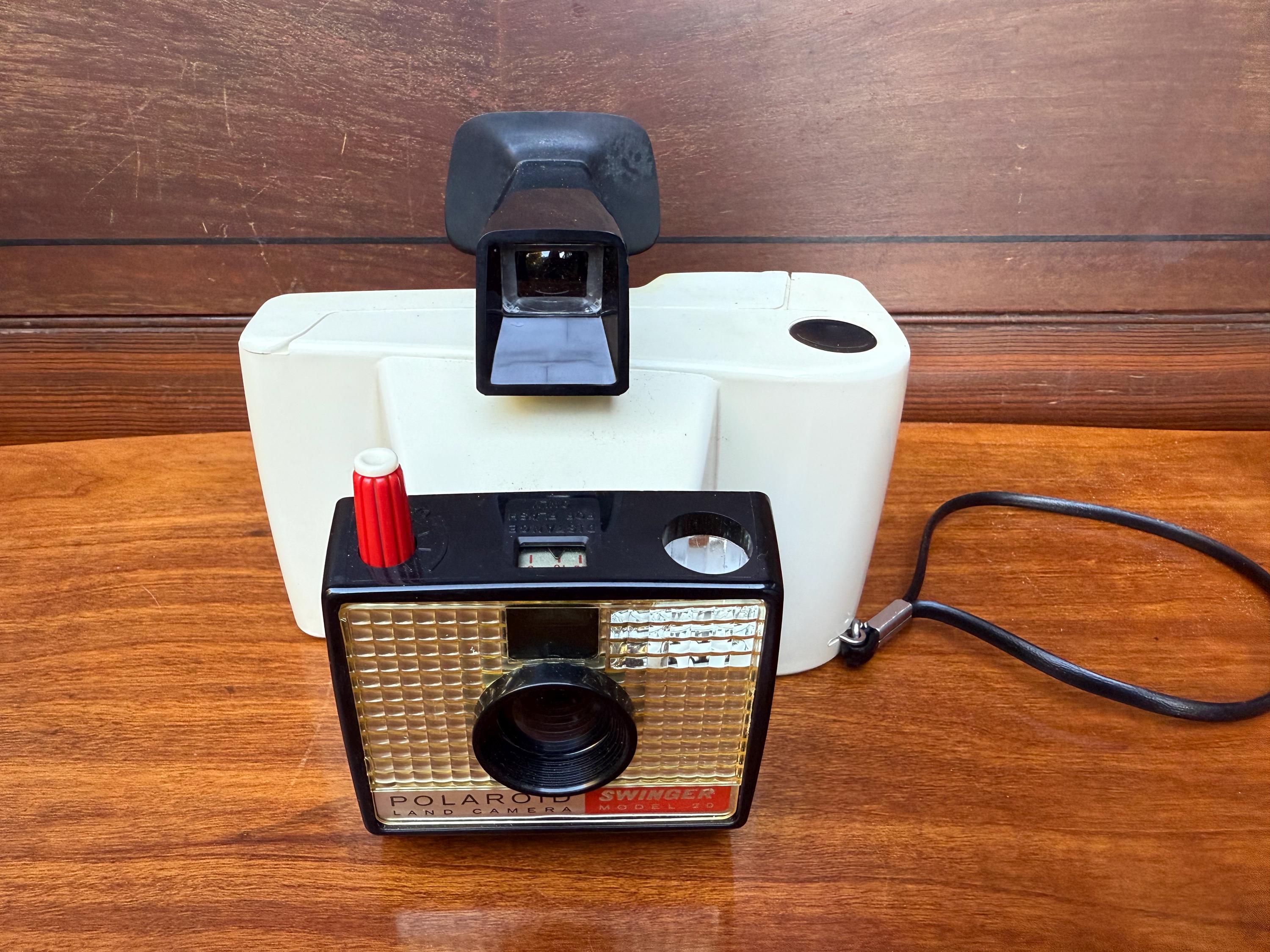 Appareil Photo Vintage Polaroid The Swinger – Modèle 20, état D'occasion