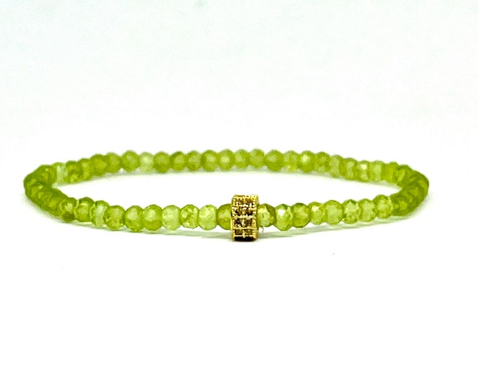 Natural Green Peridot Stack Bracelet- Green Gemstone Bracelet -Stretchy Bracelet- Dainty Gemstone Bracelet - August Birthstone- Gift for Her