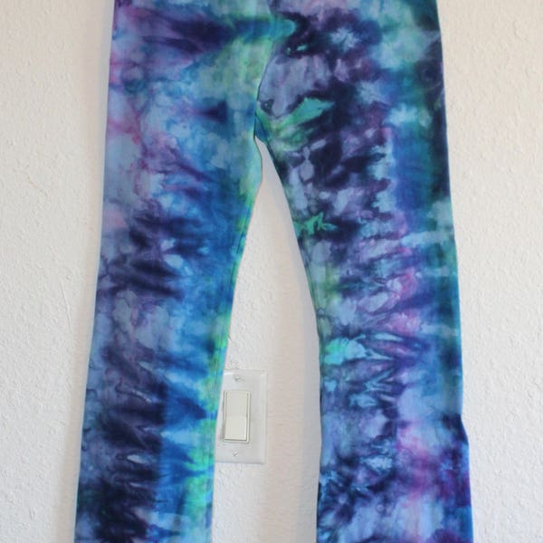 25% off!! Down from 79.00, OOAK Roll Waist Yoga Pants, Medium, Hand Dyed, Teal, Blue, Indigo and Lavender