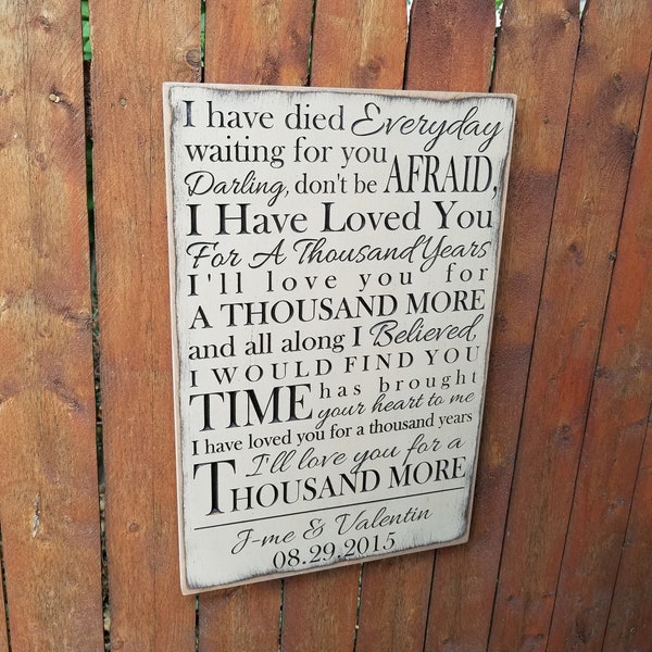 Enseigne personnalisée en bois sculpté - « Je suis mort tous les jours en t’attendant ... « - Christina Perri « A Thousand Years » Paroles