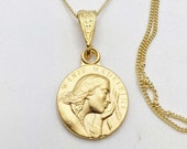 Necklace - Tiny Saint Mary Magdalene 13.5mm - 18K Gold Vermeil