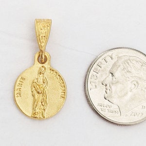 Marie Madeleine &quot;Protegez Moi&quot; Medal 11mm - 18K Gold Vermeil