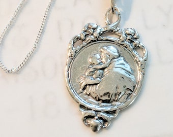 Collier Pendentif Argenté Avec Médaille Religieuse Saint Antoine - Bijou Occasion En Bon état