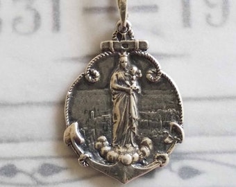 Medal - Notre Dame de la Garde / Marseille 19x25mm - Sterling Silver