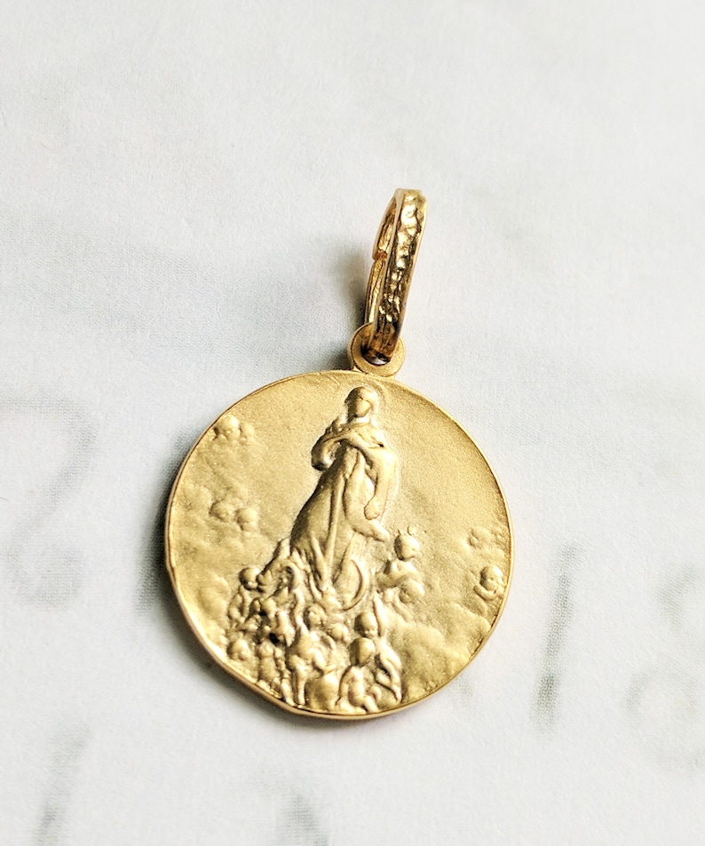 Medal  Mary Magdalene Carried by Angels 20mm  18K Gold image 6