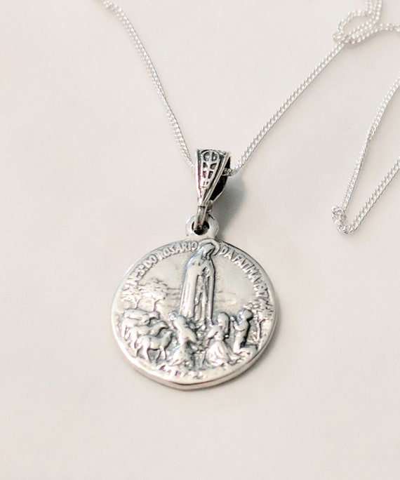 18 Chain Sterling Silver Our Lady of Fatima Pendant 18 Chain Sterling Silver Our Lady of Fatima Pendant