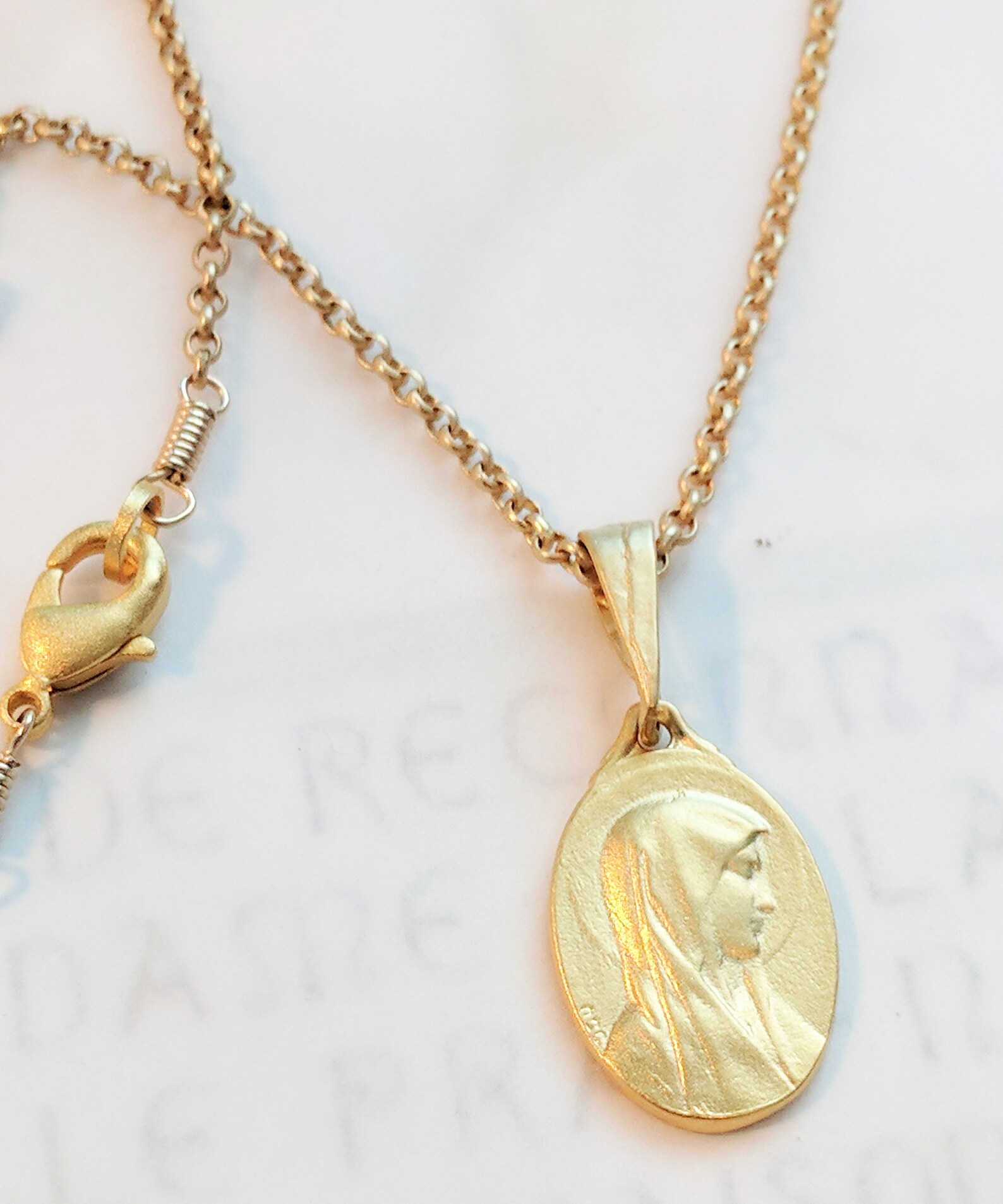 Necklace - Blessed Virgin Mary / Our Lady of Lourdes 14x21mm - 18K Gold ...