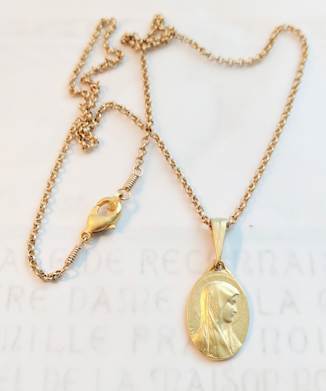 Necklace - Blessed Virgin Mary / Our Lady of Lourdes 14x21mm - 18K Gold ...