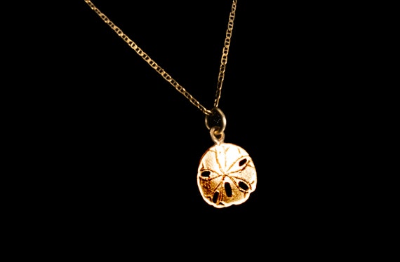 14k sand dollar necklace 17" - image 5