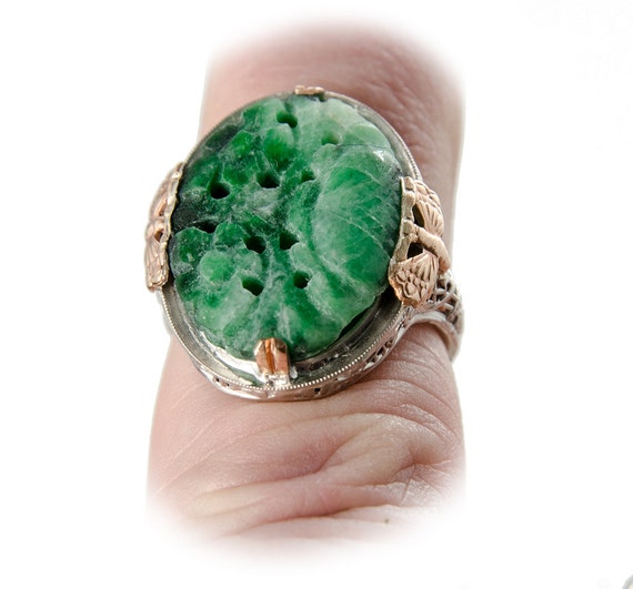 Art Deco 14k multi color gold & carved jade ring … - image 5