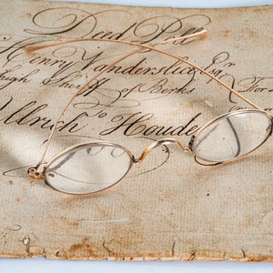 14k gold eyeglasses spectacles from the pre Civil War era w/case