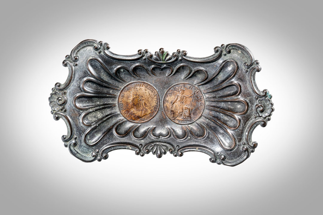 1901 British Farthings in Brass Tray Commemorating Victoria's Death. Etsy