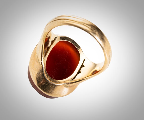 Victorian 14k rose hardstone cameo ring depicting… - image 4