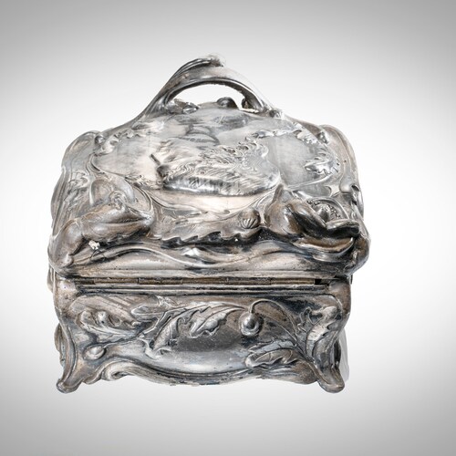 W B Mfg Co shops Art Nouveau jewelry casket