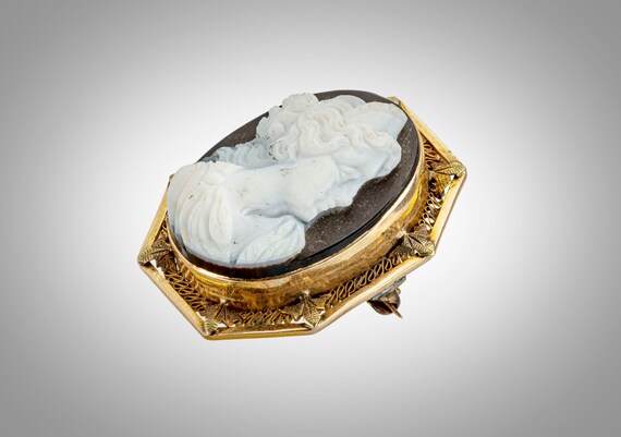 Victorian 14k hard stone carved cameo brooch or p… - image 3