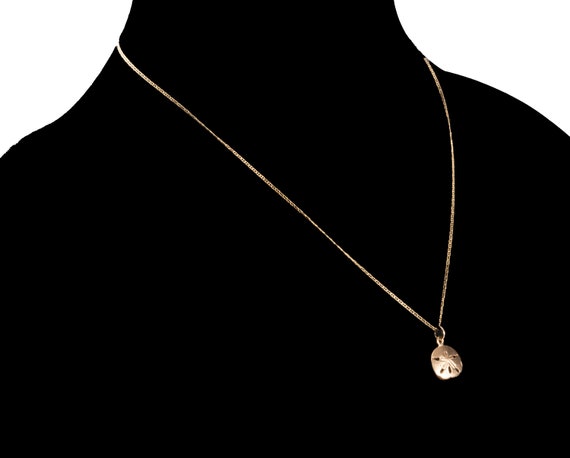 14k sand dollar necklace 17" - image 2