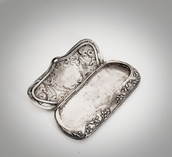 Art Nouveau R Blakinton sterling eyeglass case - image 3