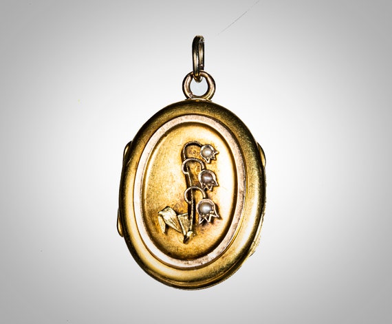 Victorian 14k & pearl oval locket